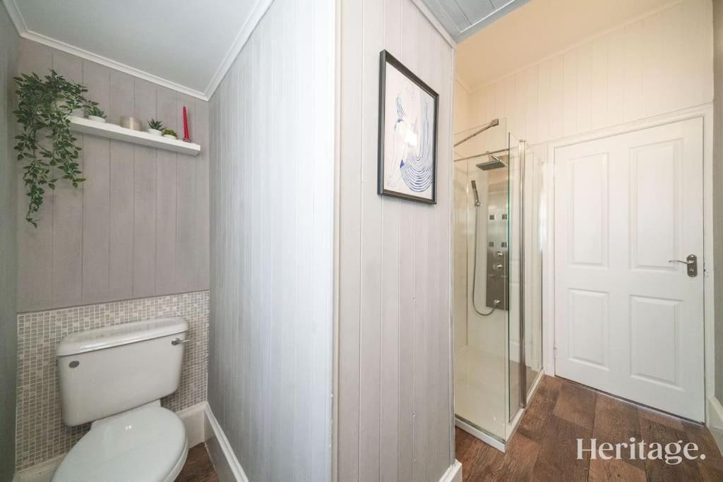 Barclay House, Seaside Holiday home